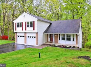 6320 Ember Ct, Manassas, VA 20112