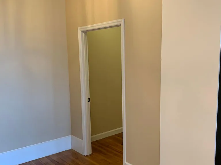 135 W Union St — Photo 25
