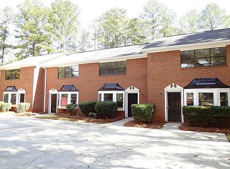1st image of 1943 Patterson Ct