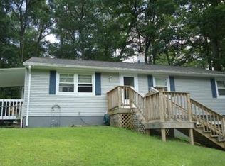 260 Acrebrook Dr, Northampton, MA 01062