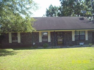 121 Kelly Ln, Hinesville, GA 31313