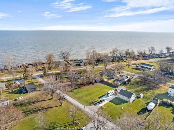 18 Marentette Ave, Leamington, ON N0P 2P0
