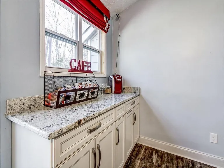 3840 Forsythia Way — Photo 18