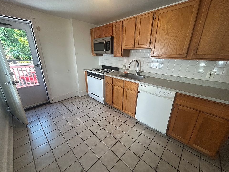 1st image of 4159 Ridge Ave #2A