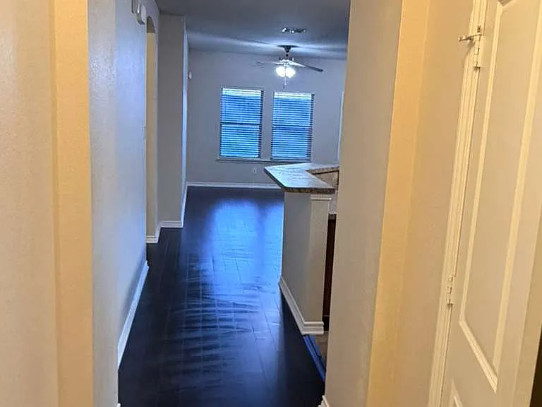 404 Northbrook Ave — Photo 12