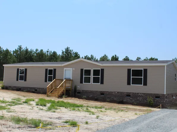944 Blind Bridge Road, Magnolia, NC 28453