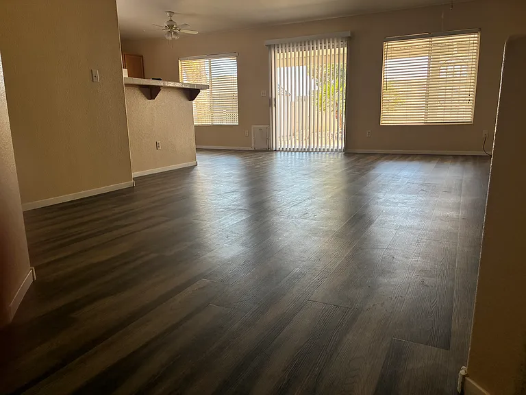 3001 Johannan Ln — Photo 2