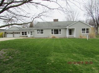 201 N Powell Rd, Essexville, MI