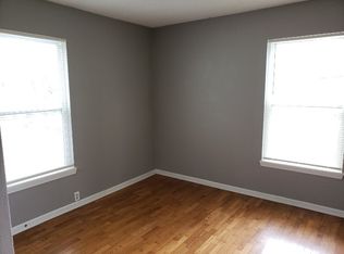 12711 8th St, Grandview, MO 64030