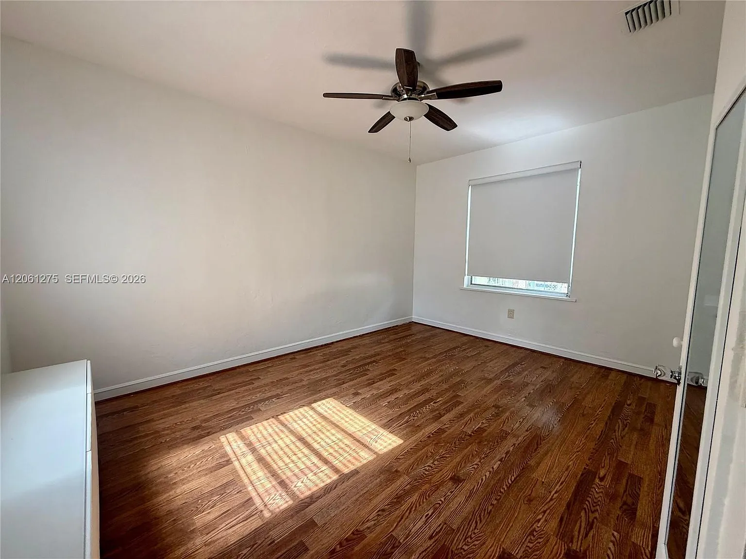 3 bed, 1.5 bath, 2117 sqft, $3,500 — Photo 4