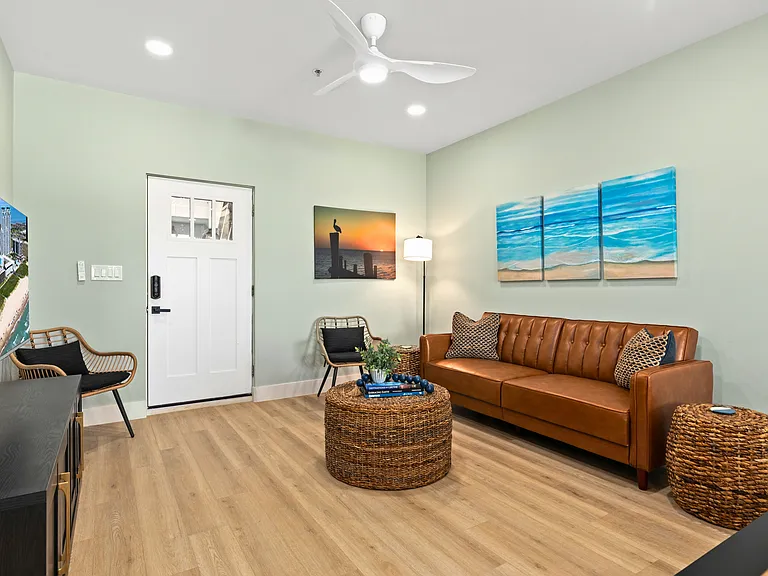 111 W Sunny Isle Dr — Photo 7