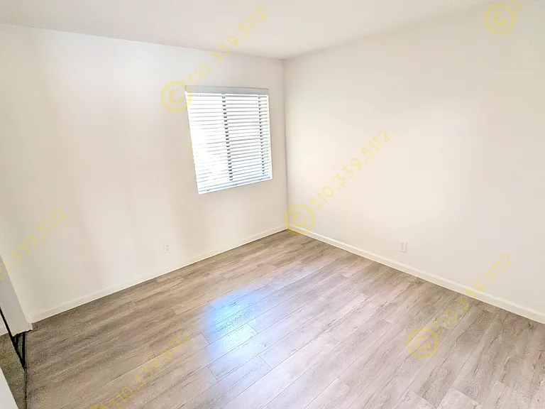 10758 Lawler St #3 — Photo 13