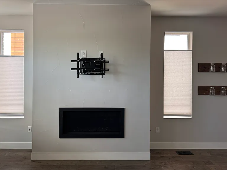 1434 Zenobia St — Photo 5