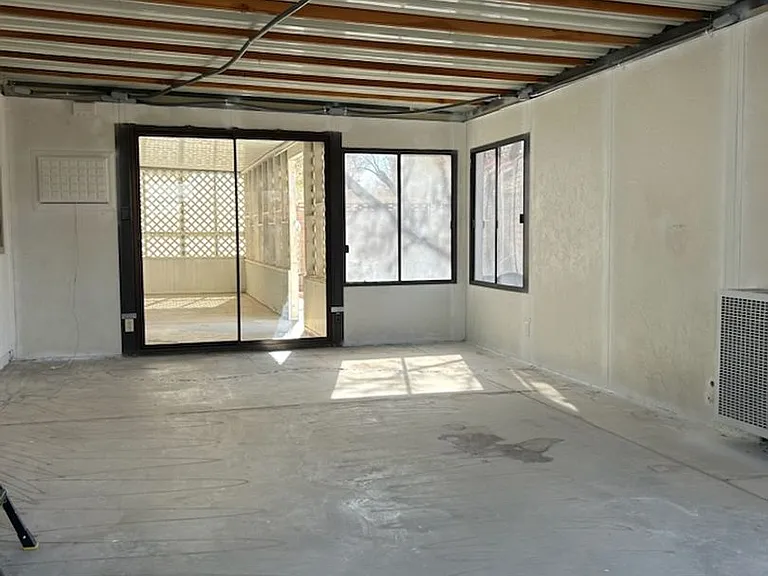 329 Dawn Ct — Photo 17