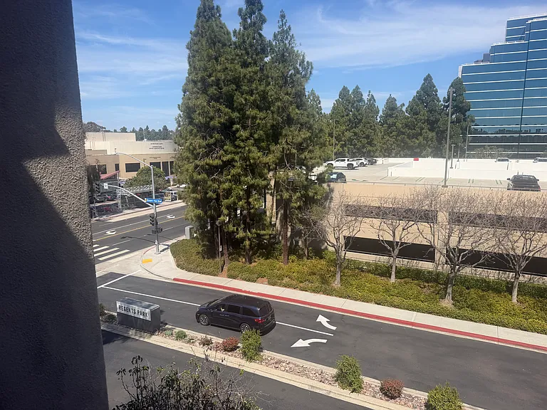 4175 Executive Dr #406G — Photo 25