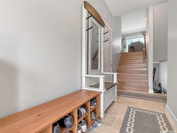 2nd image of UNIT 11-701 McIntosh STREET E