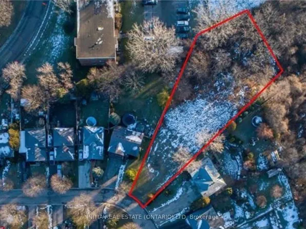 63 Cleveland Pl, London, ON N5Z 4T5