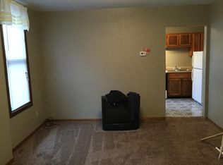 518 Rhomberg Ave APT 1, Dubuque, IA 52001