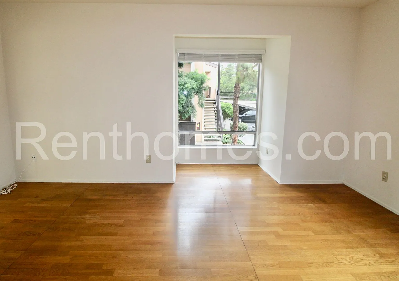 Mission Valley, 7958-E Mission Center Ct, Centrally Located, Community Pool and Spa! — Photo 4