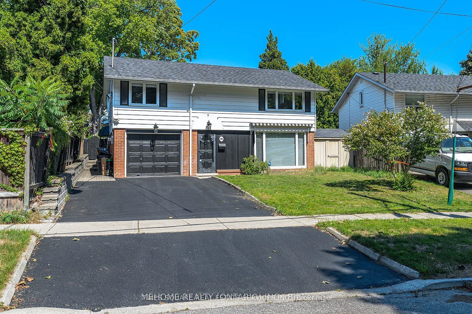 16 Abbottswood Rd photo 1