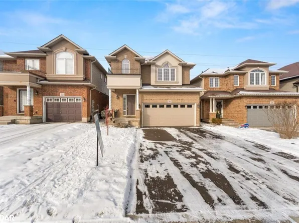 28 Irwin Ave, Hamilton, ON L9K 0E9