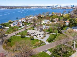 86 Rogers Rd, Stamford, CT 06902