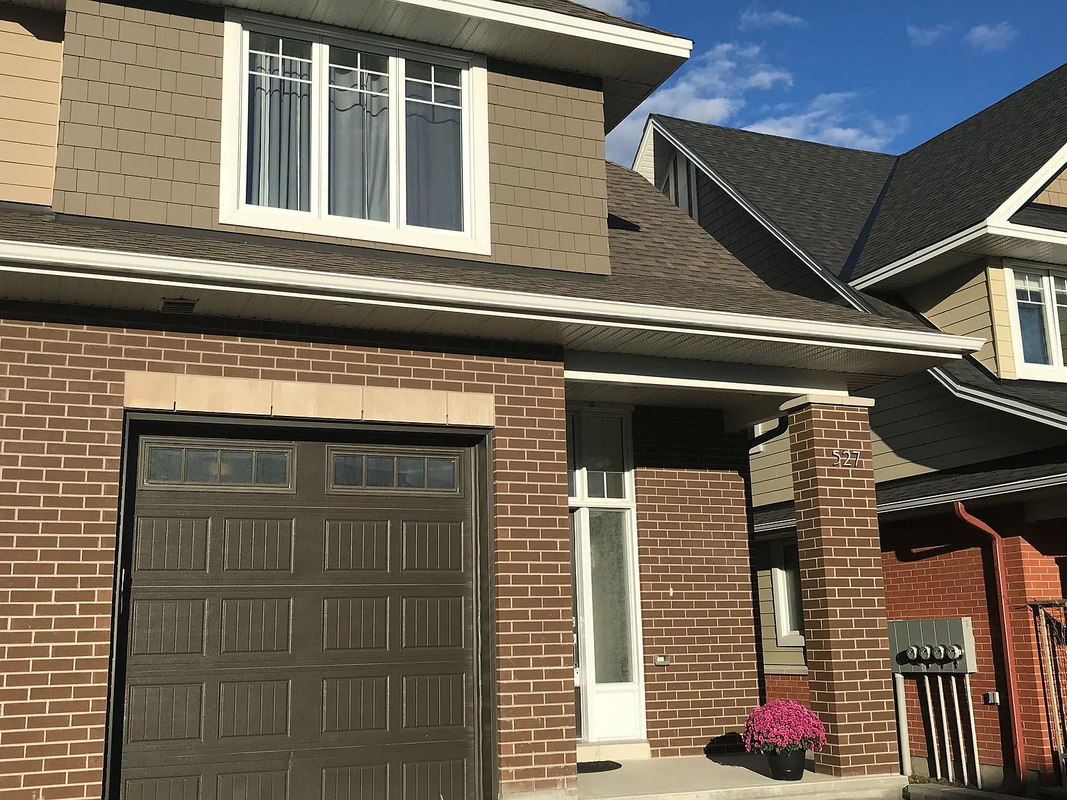 3 bed, $3,200 — Photo 2