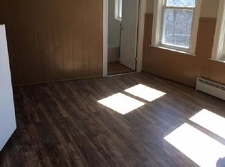 98 Hazel St FLOOR 2, Lincoln, RI 02865