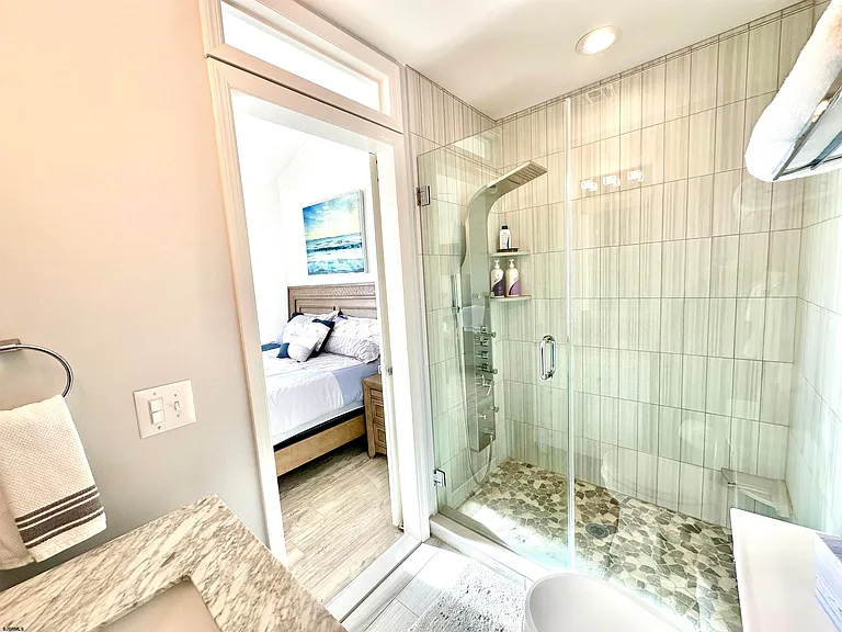 612 E Brigantine Ave #612 — Photo 17