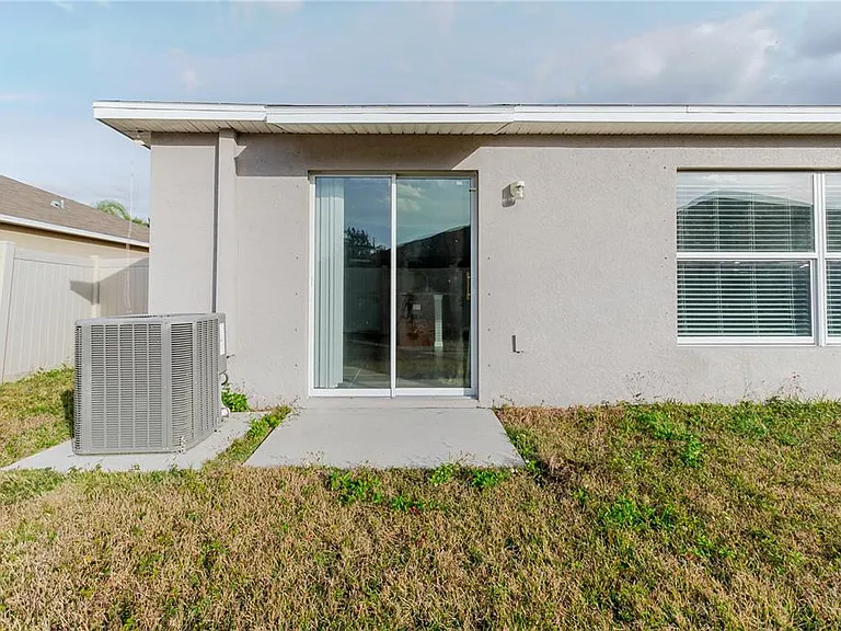 304 Cascade Bend Dr — Photo 44