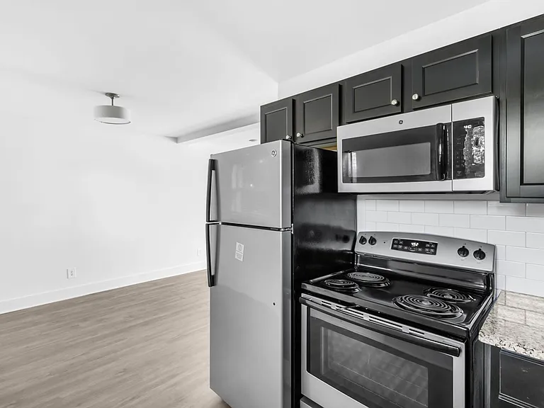 The Lennox — Photo 11