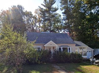 41 Palomino Ln, Bedford, NH 03110
