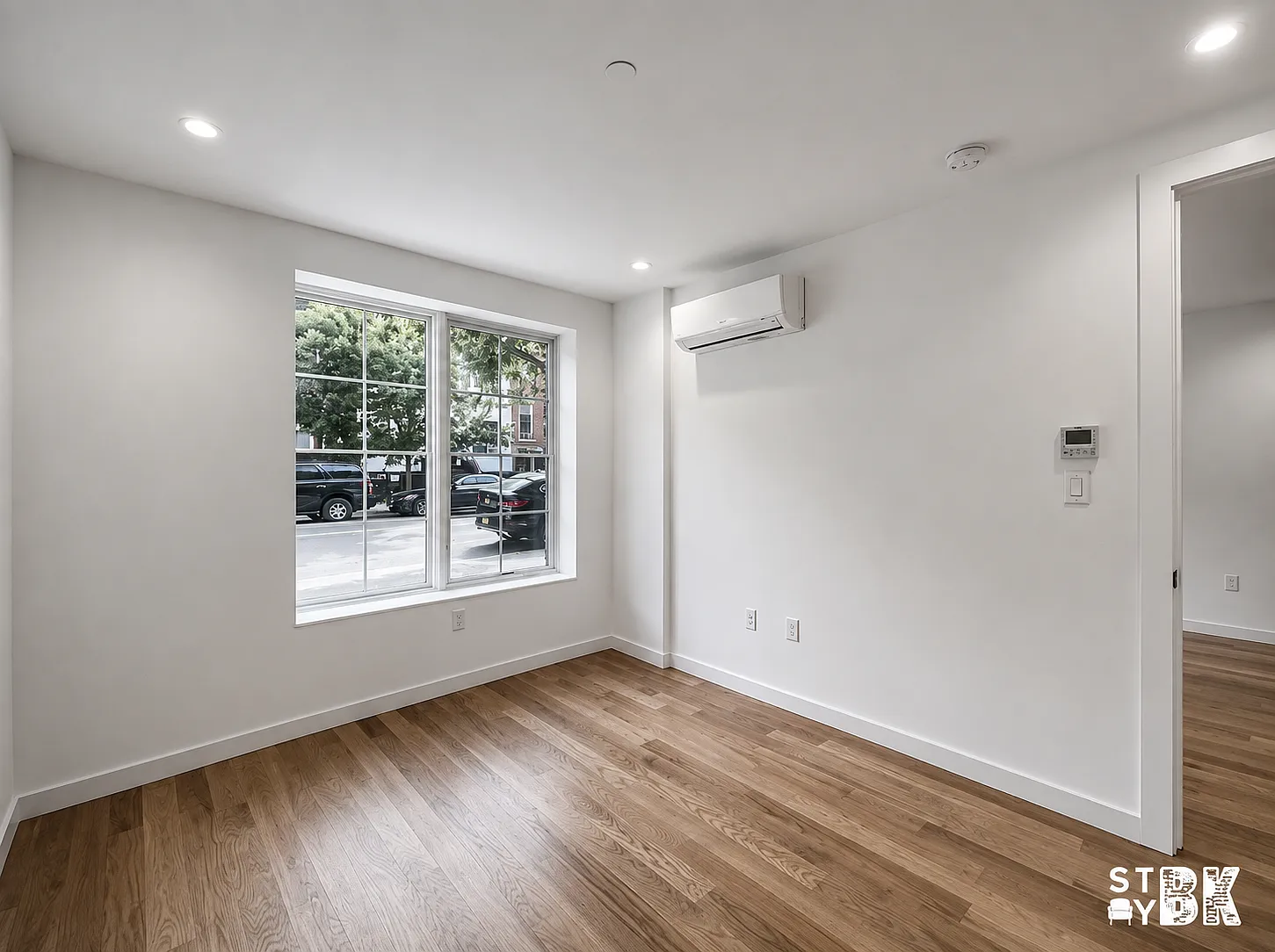 625 Halsey Street — Photo 2