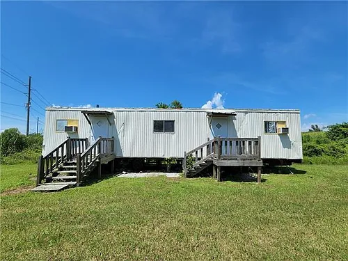 34909 Highway 11 Photo 1
