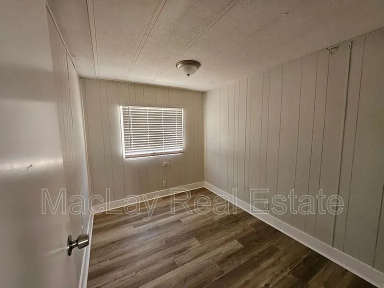 1113 W Corinthian Cir — Photo 13