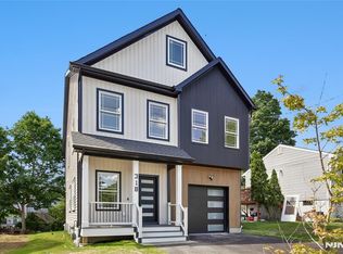 318 Halsey Rd, Parsippany, NJ 07054