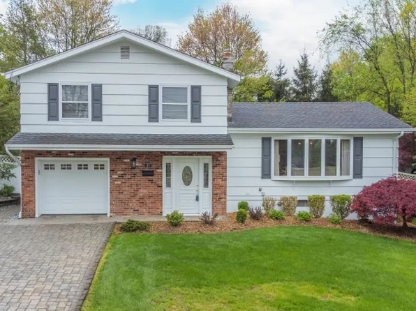 27 Stirling Ln, Wayne Twp., NJ 07470