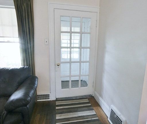3rd image of 3564 Blanche Ave