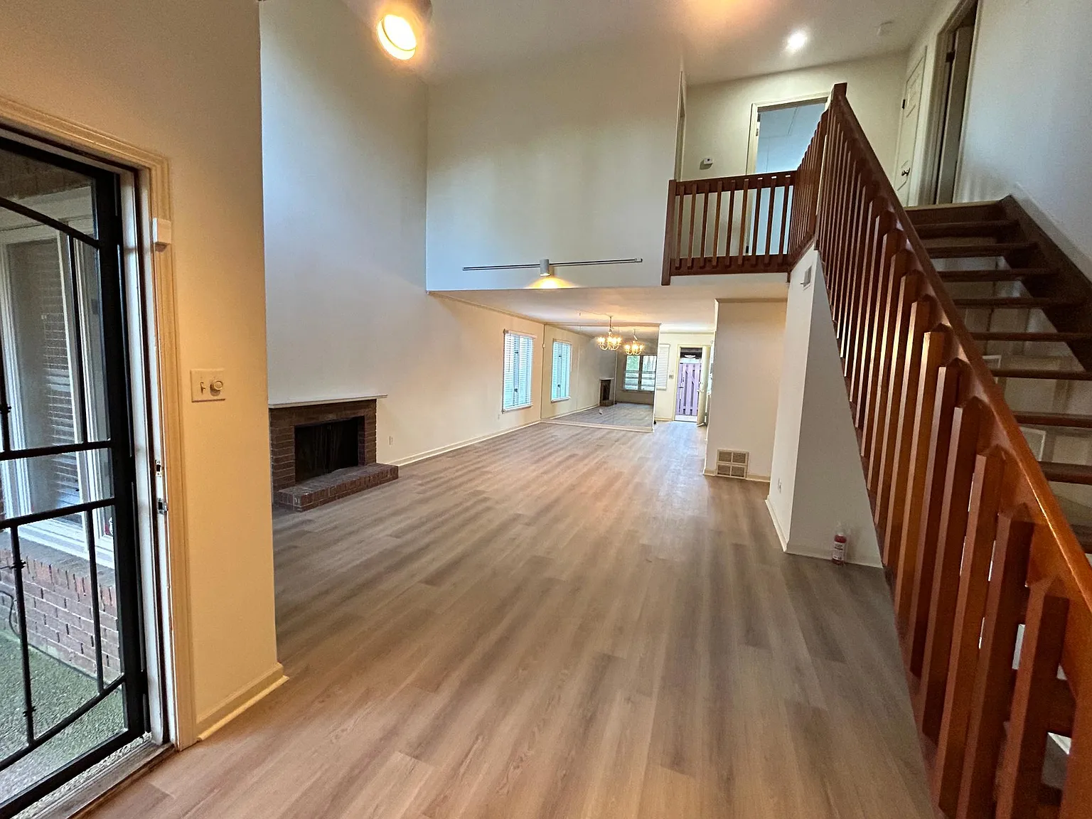 462 Jack Kramer Dr — Photo 3