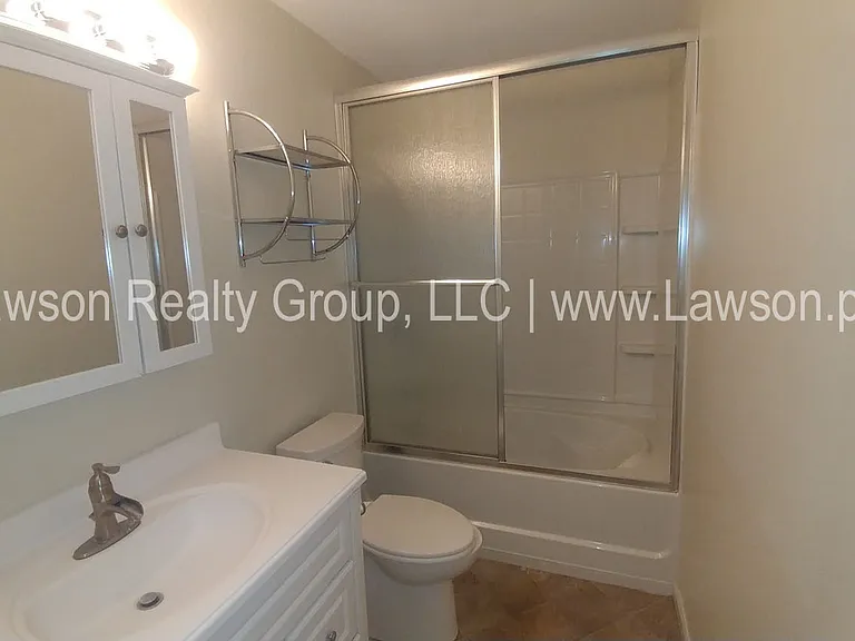 5405 Starkey Rd — Photo 12