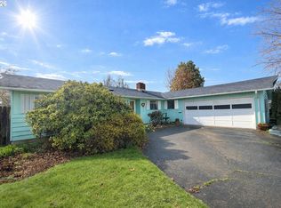 126 Woodlane Dr, Springfield, OR 97477