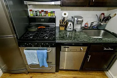 Rented by Icon Realty Management