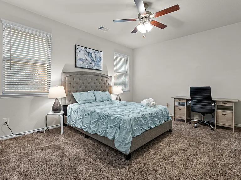 2304 Rosaline Dr — Photo 15