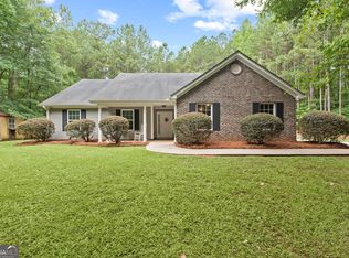 320 Sanders Davis Rd, Newnan, GA 30263