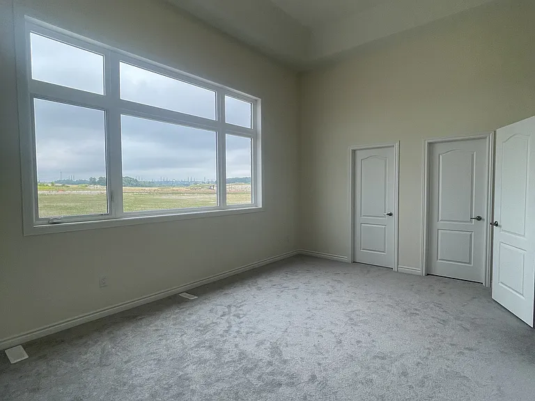 913 Rexton Dr — Photo 11