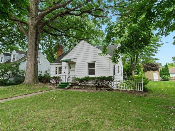 1417 Poxson Ave, Lansing, MI 48910