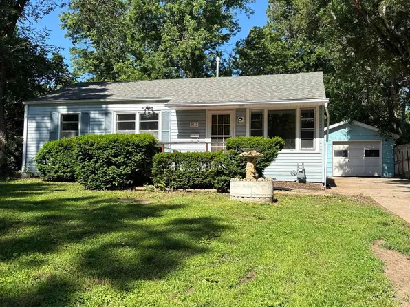 2133 SE Ohio Ave, Topeka, KS 66605