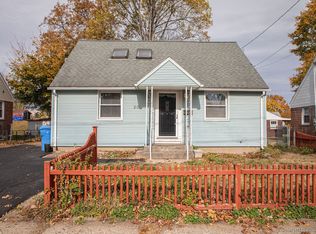 20 Beckwith Dr, Plainville, CT 06062