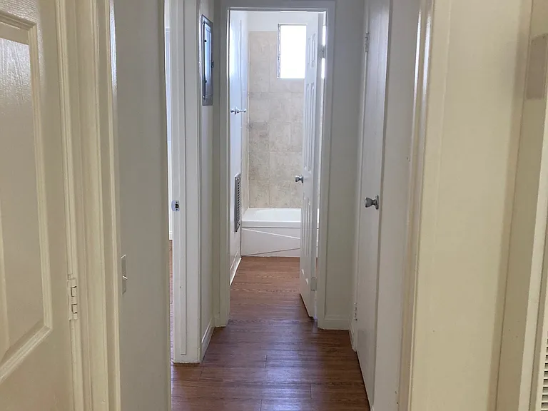 4232 Fair Ave #14 — Photo 3