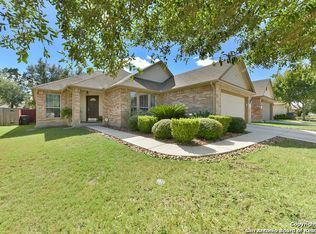 8812 Gustine Dr, Helotes, TX 78023